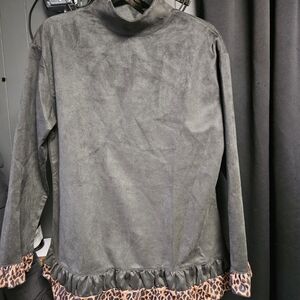 Gray Long Sleeve Top with Leopard Trim
